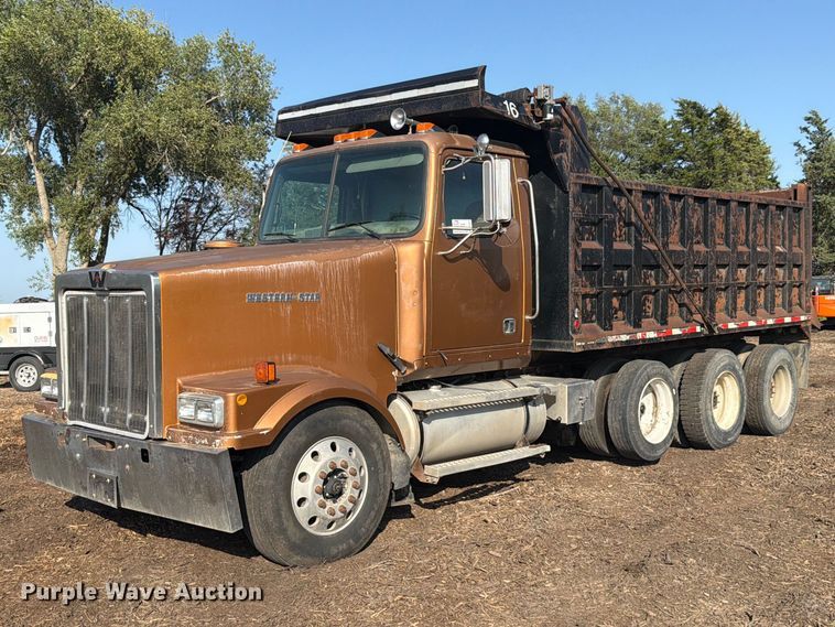 1999 Western Star 4900 dump truck - FP3070