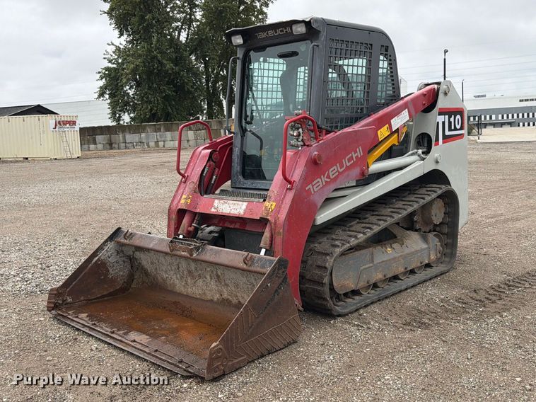 2015 Takeuchi TL10 tracked skid steer loader - FP3083