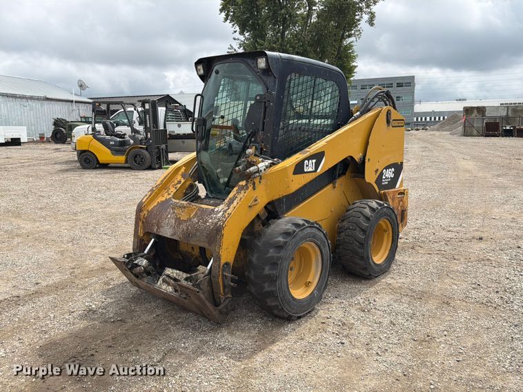 2011 Caterpillar 246C skid steer loader - FP3089