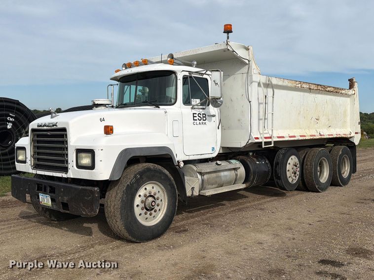 1999 Mack RD688S dump truck - FP3091