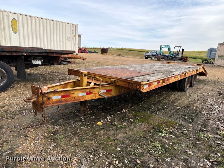 1980 Trail King 0850-2400 equipment trailer - FT8103