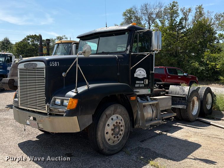 1994 Freightliner USF-1E semi truck - FU4601