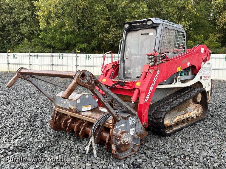 2016 Takeuchi TL12V-2 tracked skid steer loader - YA4392