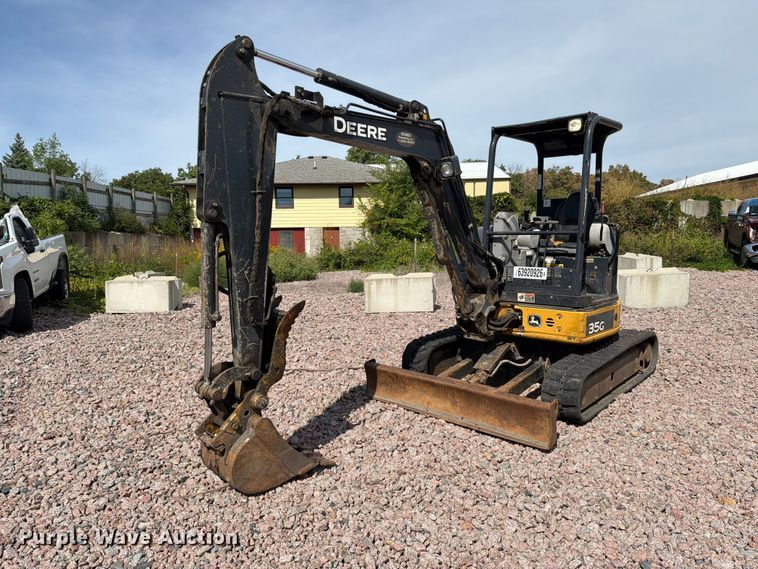 2016 John Deere 35G mini excavator - YA4474