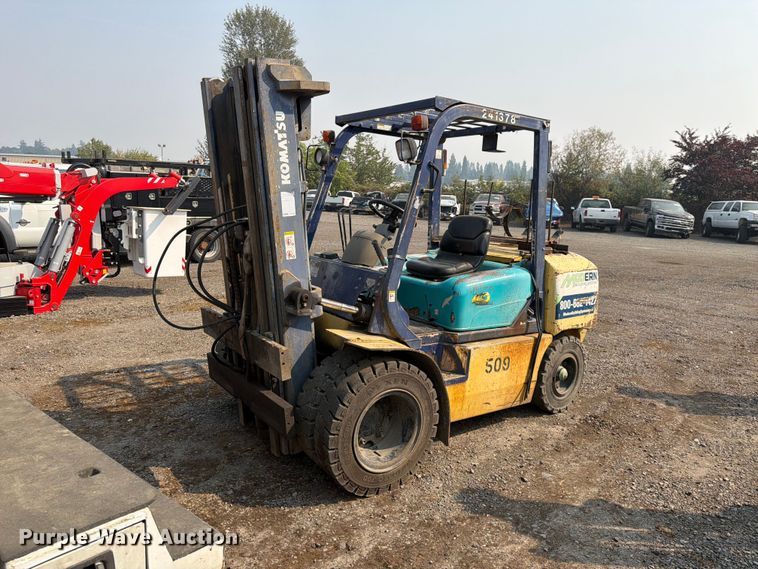 Komatsu FG40ZT-7 forklift - YA4740