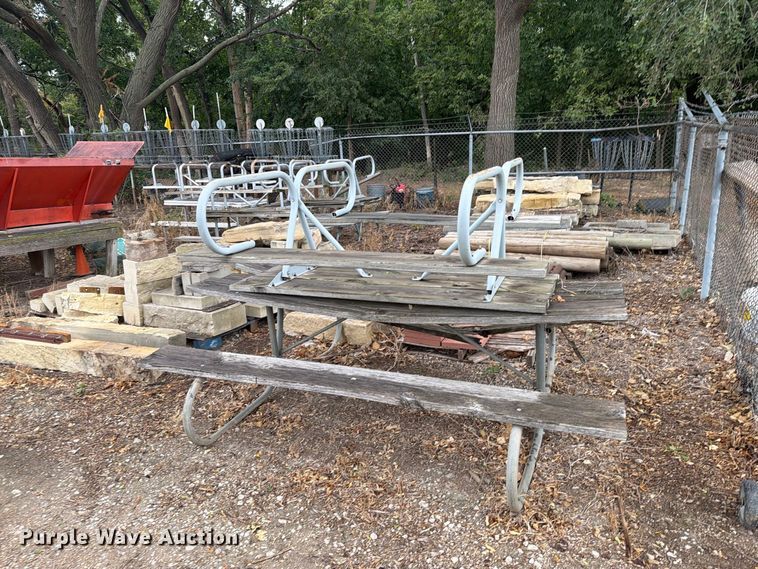 (8) picnic tables and benches - DY3429