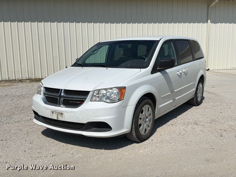 2015 Dodge Grand Caravan van - DZ4736