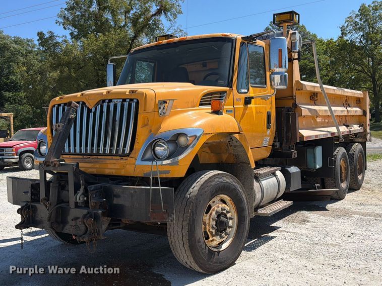 2012 International 7500 dump truck - DZ4748