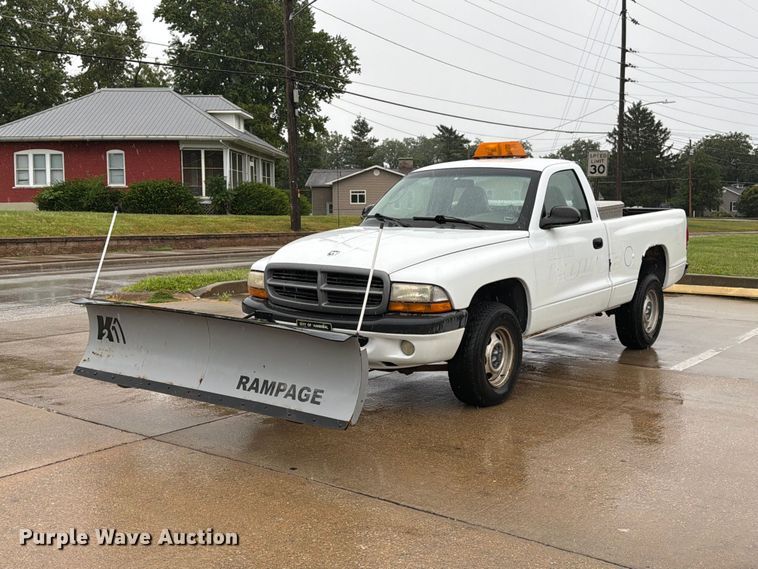2001 Dodge Dakota pickup truck - DZ4773