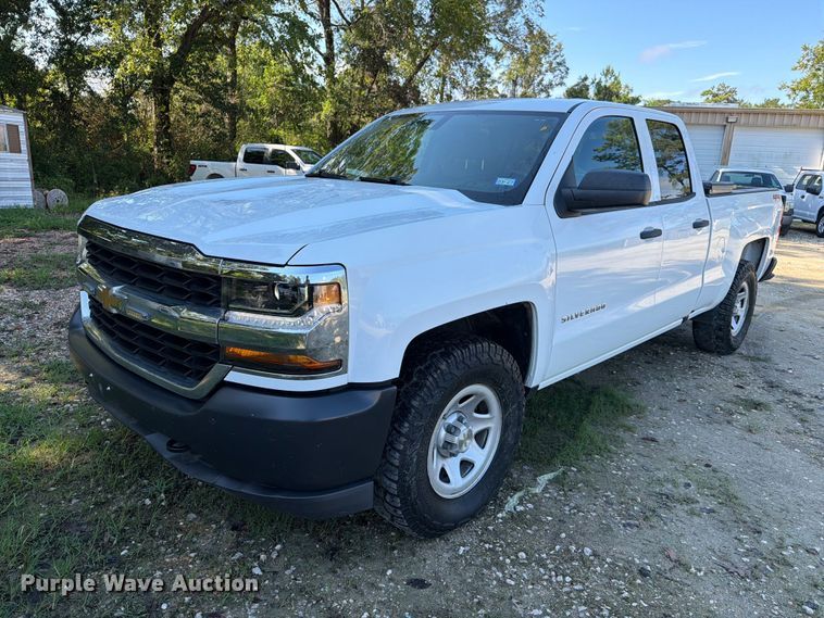 2019 Chevrolet Silverado 1500 Ext. Cab pickup truck - EA7355