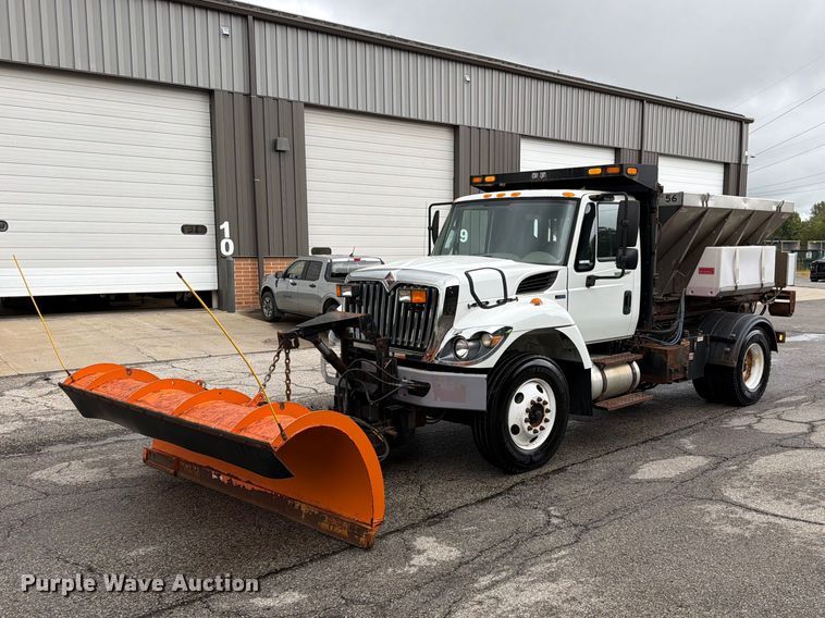 2013 International WorkStar 7300 hook lift truck - EO8741