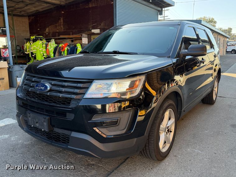 2017 Ford Explorer Police Interceptor SUV - EP3025