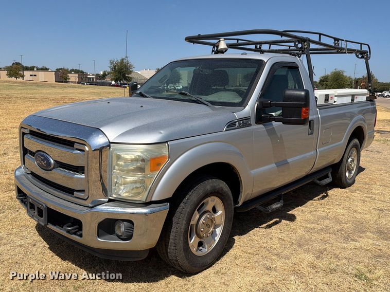 2015 Ford F250 Super Duty pickup truck - ES8119