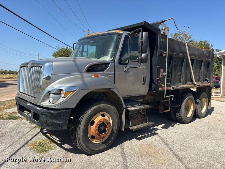 2012 International 7400 dump truck - ES8134