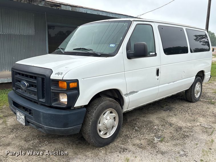 2009 Ford E350  - EU0686