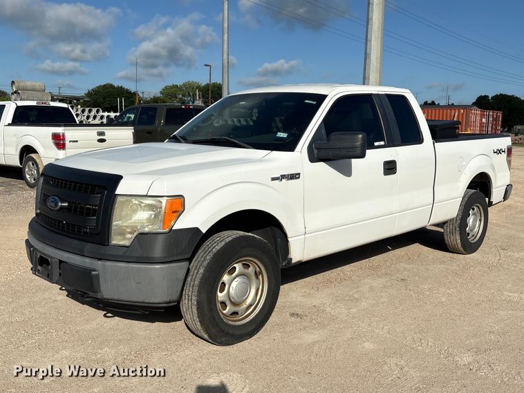 2013 Ford F150 Ext. Cab pickup truck - EU0837