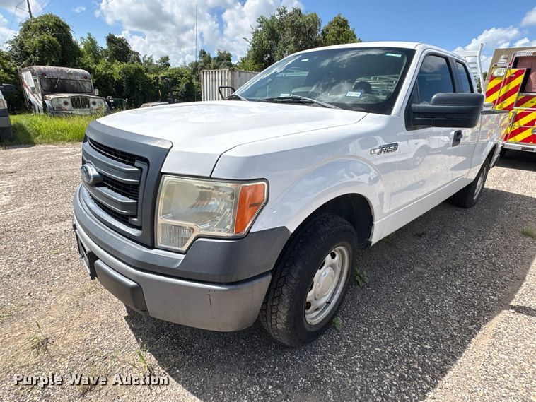 2014 Ford F150 Ext. Cab pickup truck - EU0842