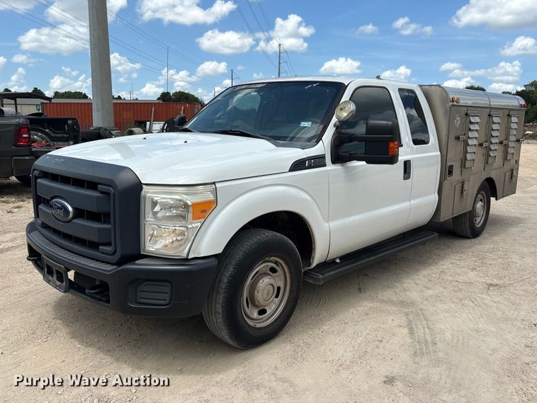 2013 Ford F250 Super Duty Ext. animal control pickup truck - EU0848