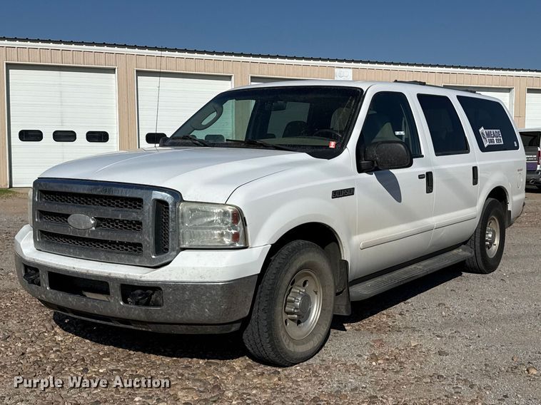 2005 Ford Excursion SUV - EW4321