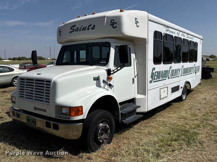 2002 International 3400 transit bus - EW4330