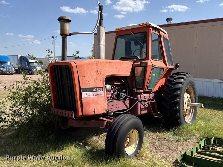Allis Chalmers AC7030 tractor - EW4353
