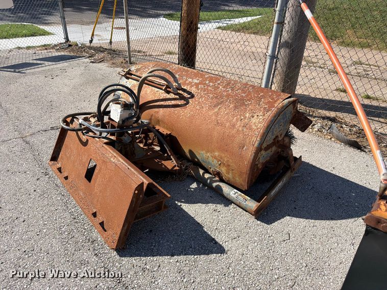 Sweepster skid steer broom - FB8890
