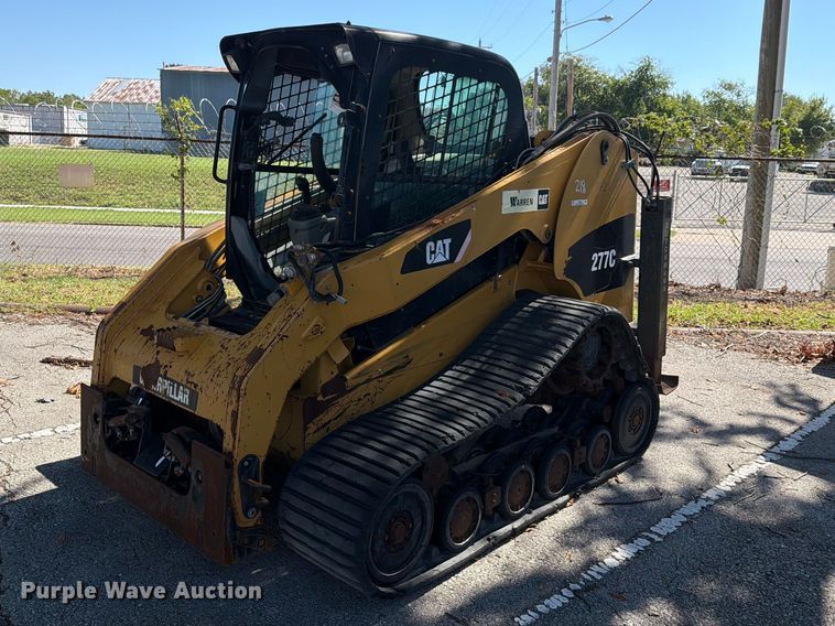 2010 Caterpillar 277C tracked skid steer loader - FB8897