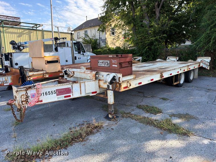 2016 Overbilt 40K equipment trailer - FB8915