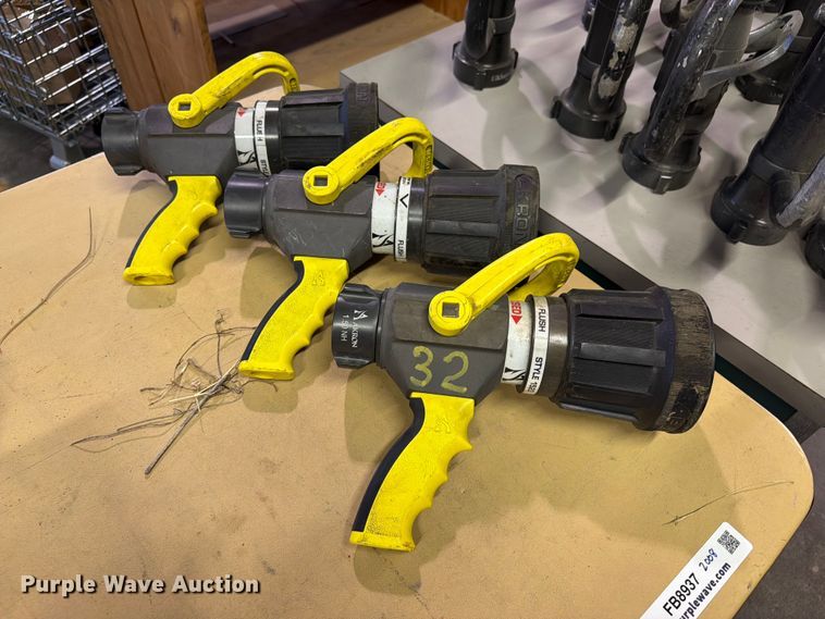 1523 SaberJet (3) Akron 1523 SaberJet nozzles - FB8937