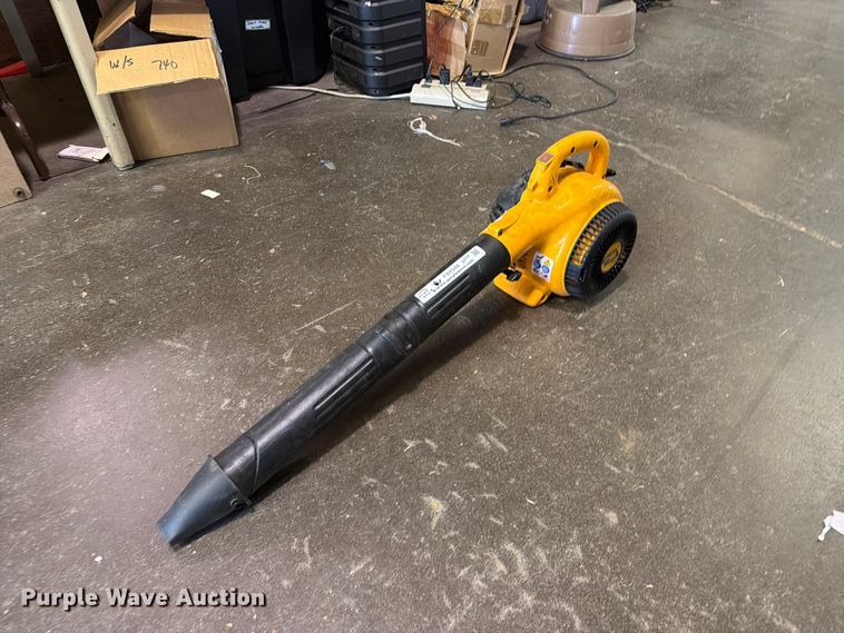 Poulan Pro BVM200 leaf blower - FB8948