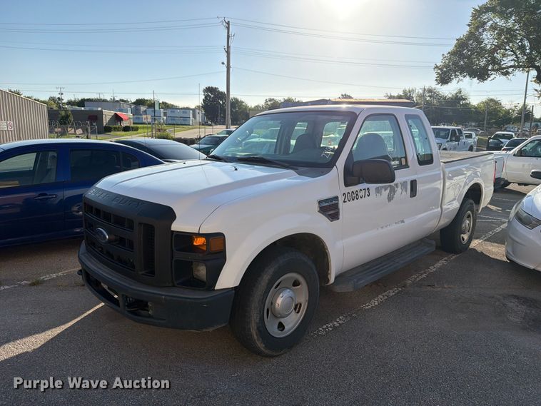 2008 Ford F250 Super Duty Ext. Cab pickup truck - FB8965