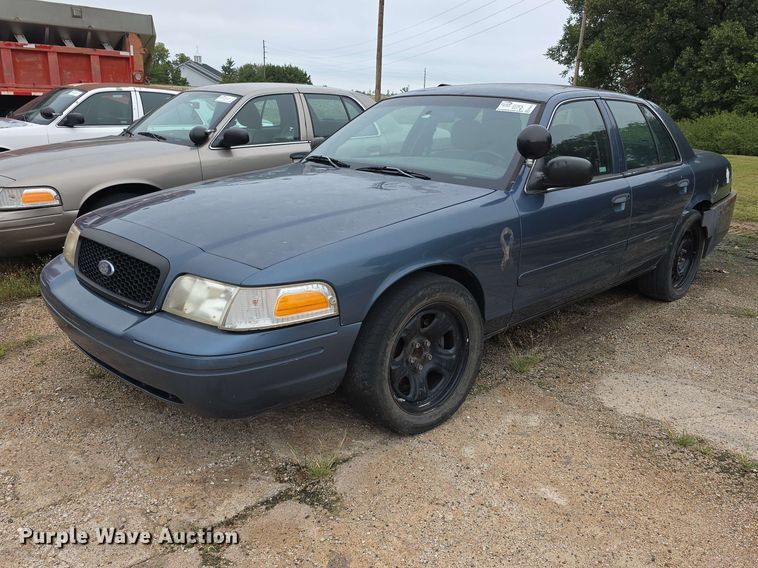 2008 Ford Crown Victoria Police Interceptor  - FH6415