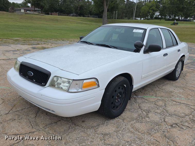 2010 Ford  Crown Victoria Police Interceptor  - FH6437