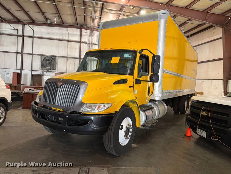 2022 International MV607 box truck - FH6447