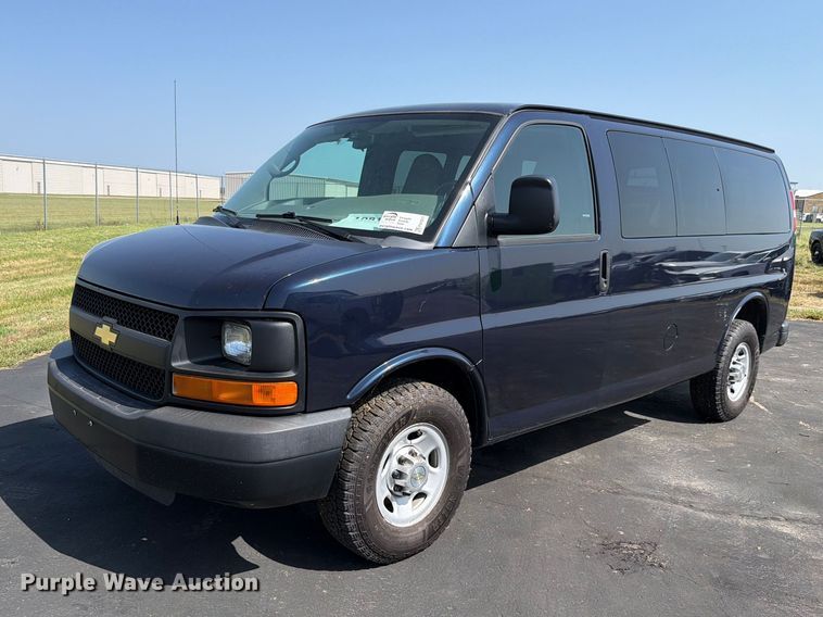 2013 Chevrolet Express G2500 van - FN1511