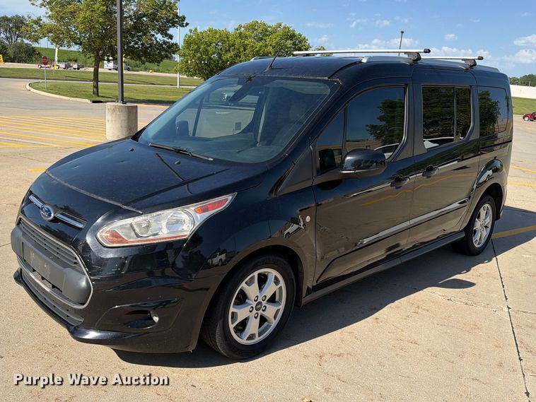 2015 Ford Transit Connect van - FT8046