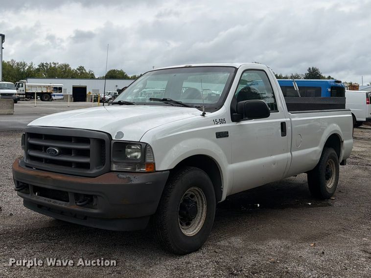 2003 Ford F250 pickup truck - FU4647