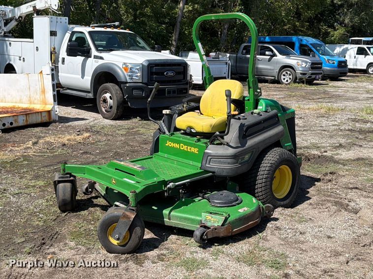2017 John Deere Z997R ZTR lawn mower - FU4667