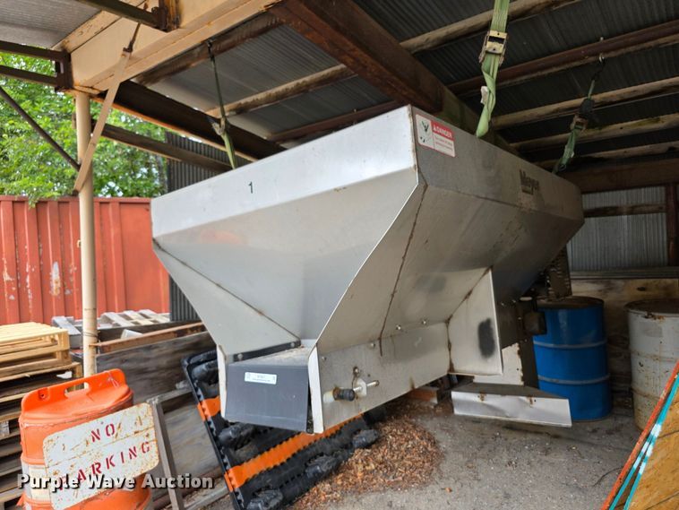 Meyer spreader  - NF9657