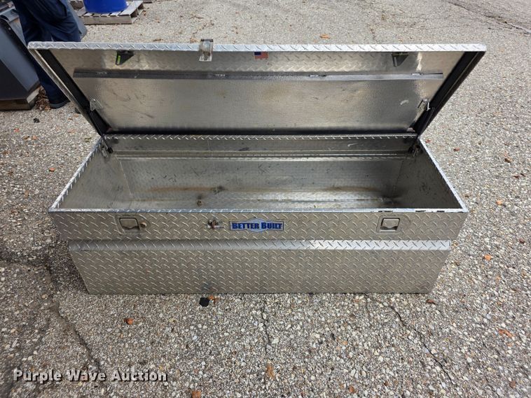 (2) toolboxes - NF9662