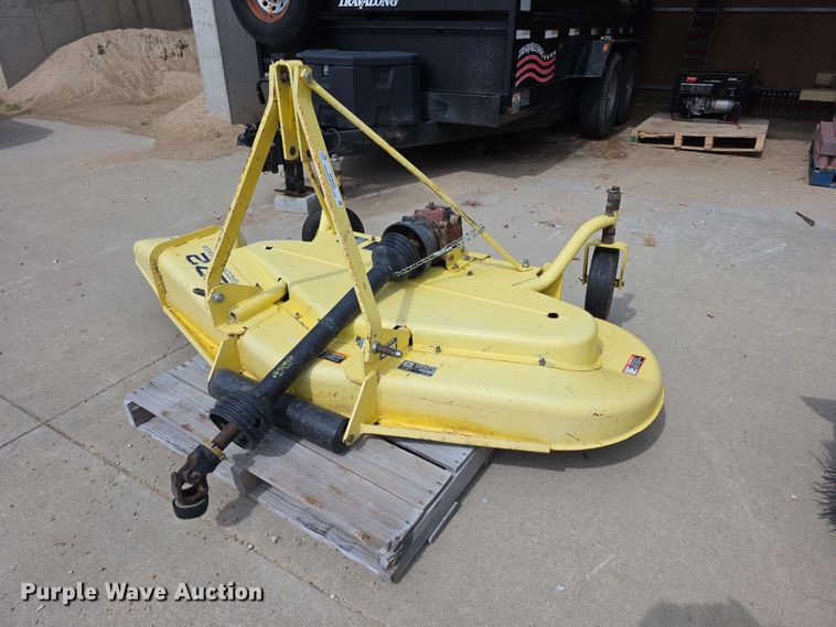 John Deere  272  rotary mower - NF9669