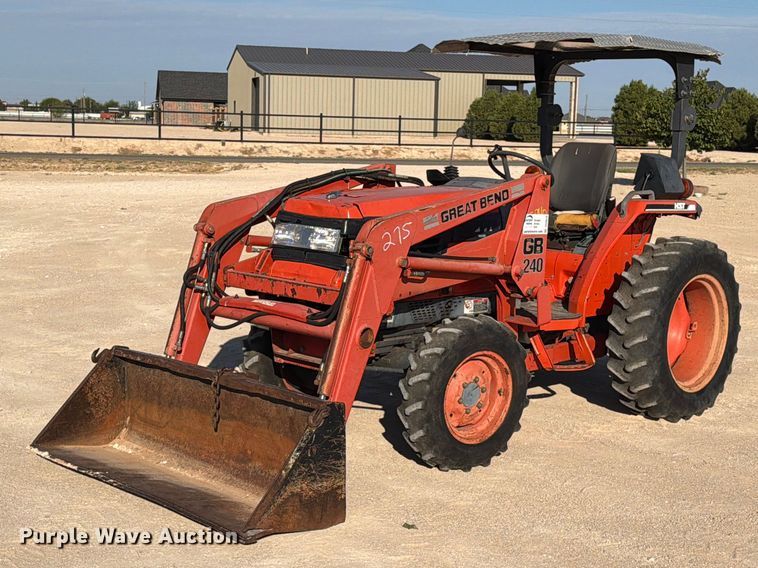 Kubota L3010 MFWD tractor - DV8628