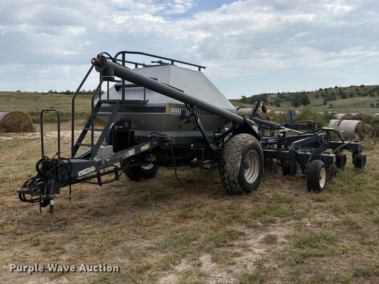 Flexi-Coil 8000 air seeder - DY3424