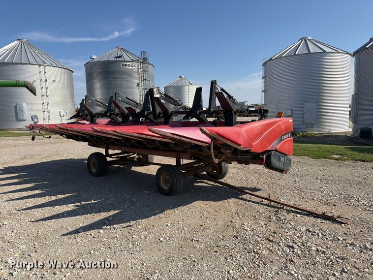 2001 Case IH 2208 30 corn head - DZ4840
