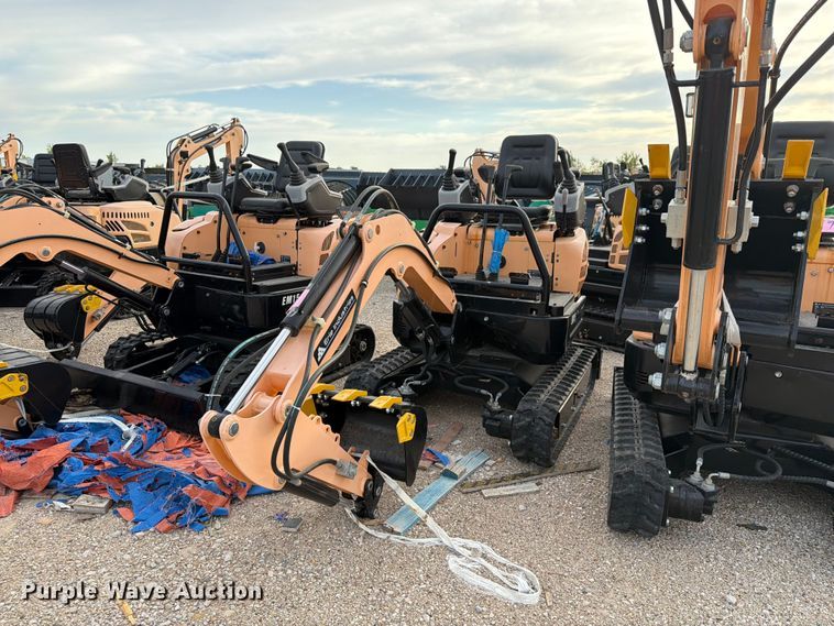 2024 Erie Industries EM15 mini excavator - EU1553