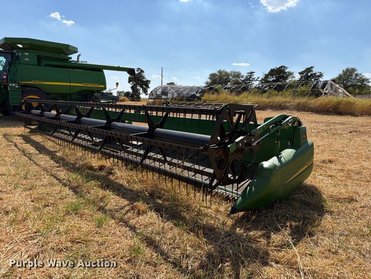 2006 John Deere 630 D rigid head - EW8834