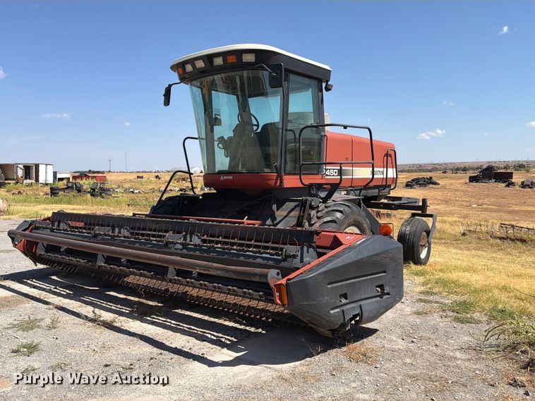 1999 Hesston 8450 swather / windrower - EW8895