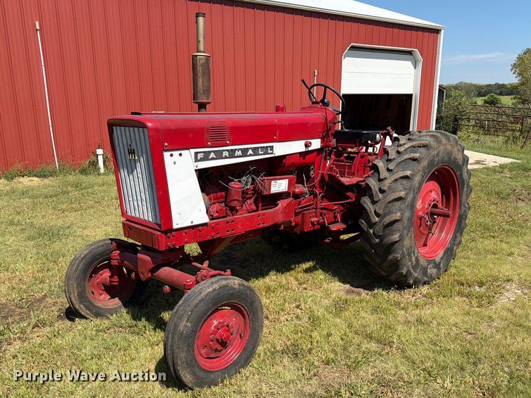1966 International Harvester Farmall 656 tractor - FK3713