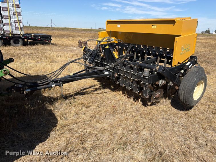Truax FLEX-II grain drill - FM7655