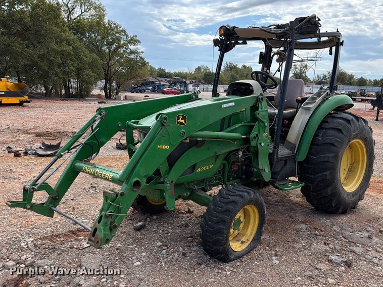 2016 John Deere 4066R MFWD tractor - YA5102